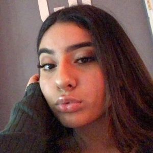 Meet your Posher, Daniela